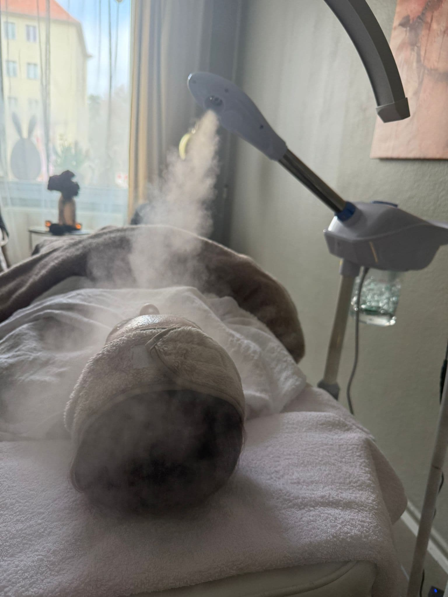 Professionelle Gesichtsbehandlung bei Velvet Aesthetics Berlin